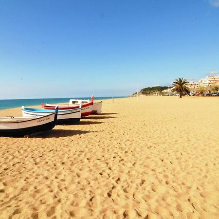 HomeHolidaysRentals Lorraine Malgrat de Mar Exterior foto