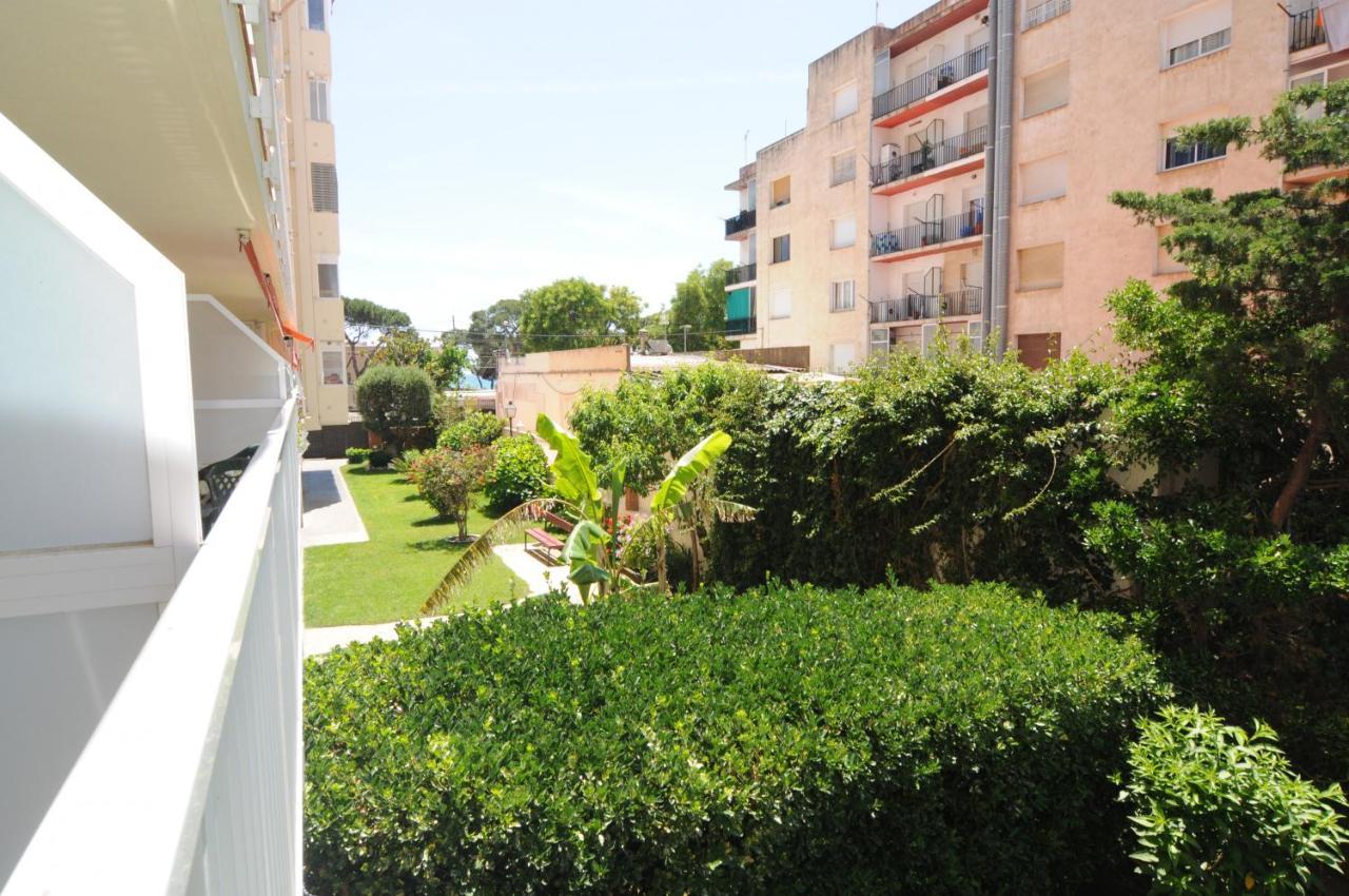 HomeHolidaysRentals Lorraine Malgrat de Mar Exterior foto